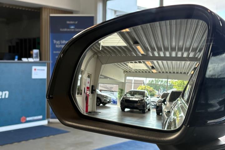 Grøn Volvo C40 fra 2023
