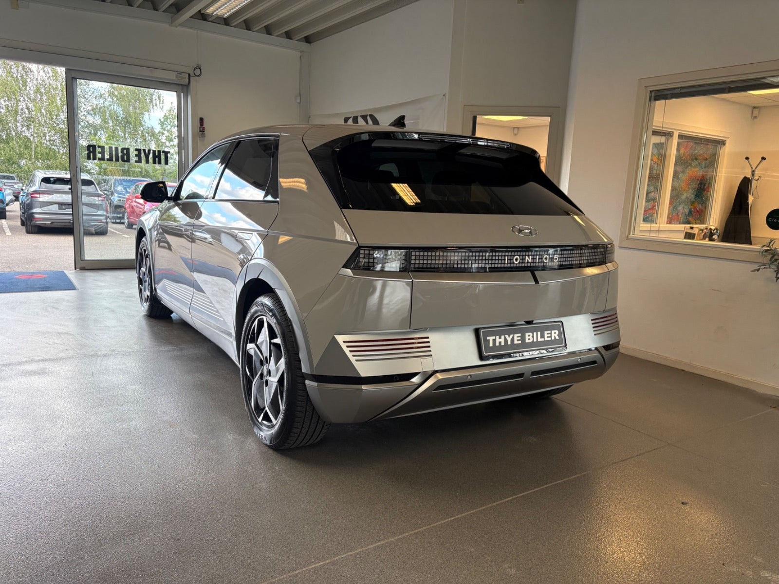 Grå Hyundai Ioniq 5 fra 2022
