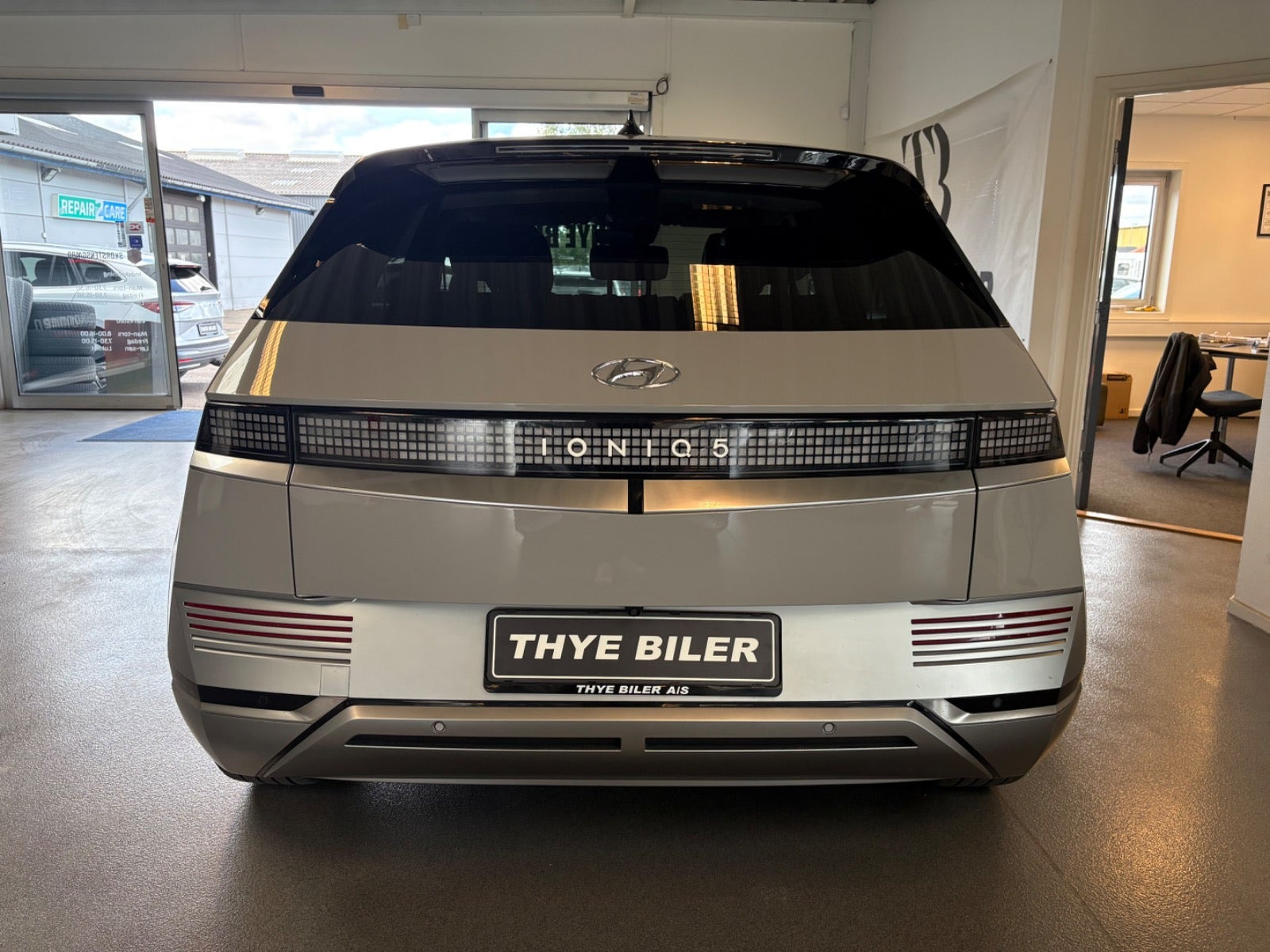 Grå Hyundai Ioniq 5 fra 2022
