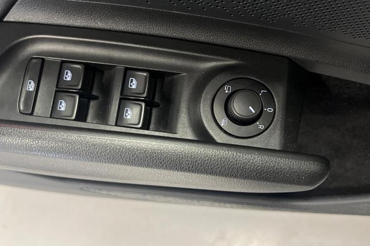Hvid Skoda Enyaq fra 2022