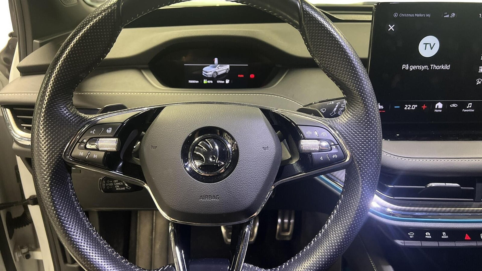 Hvid Skoda Enyaq fra 2022