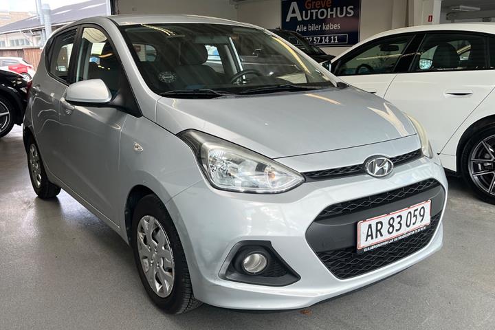 Sølv Hyundai i10 fra 2014