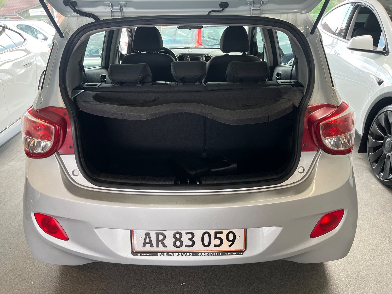 Sølv Hyundai i10 fra 2014
