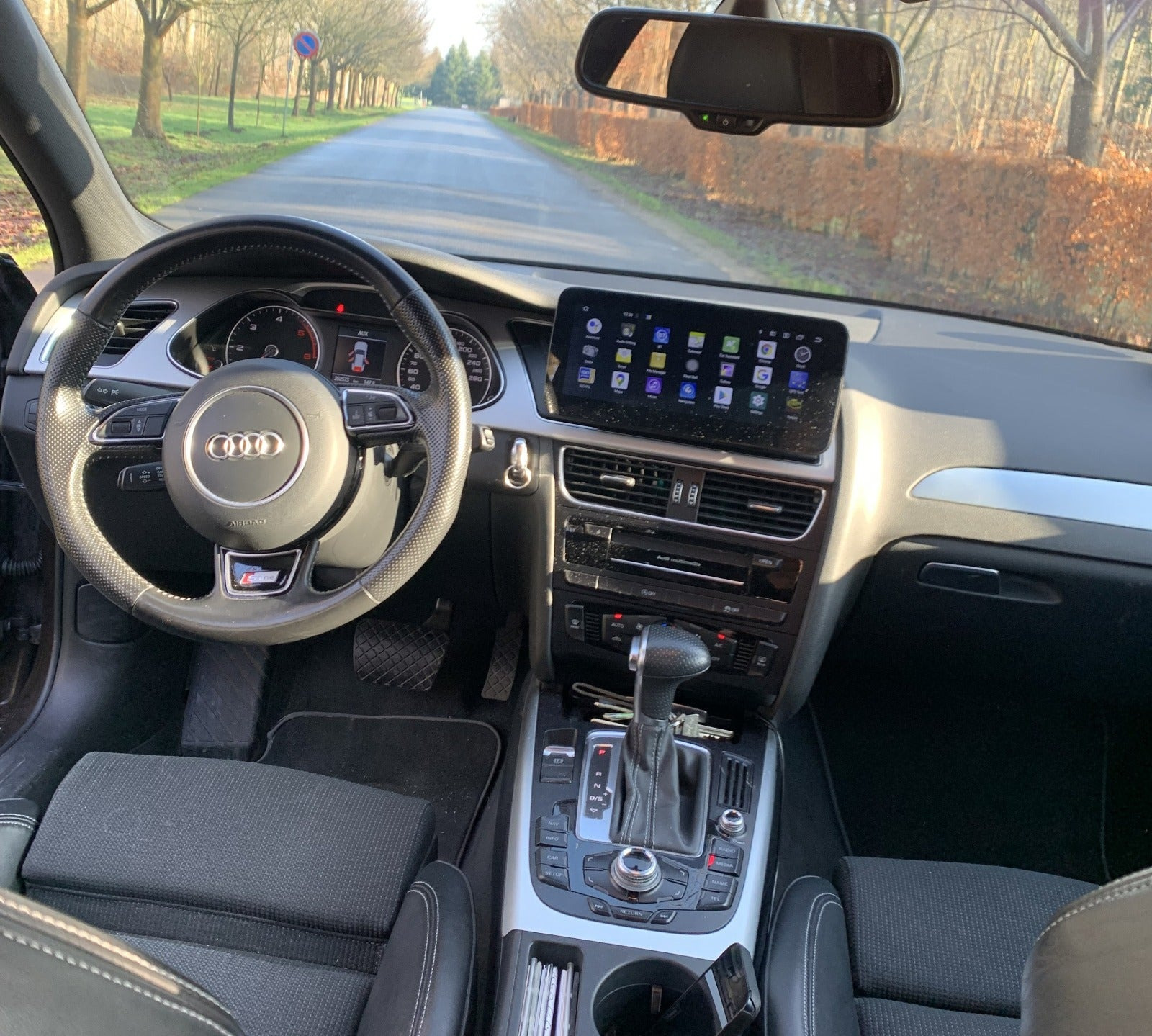 undefined Audi A4 fra 2015