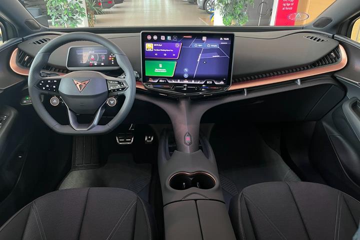 Beige Cupra Tavascan fra 2025