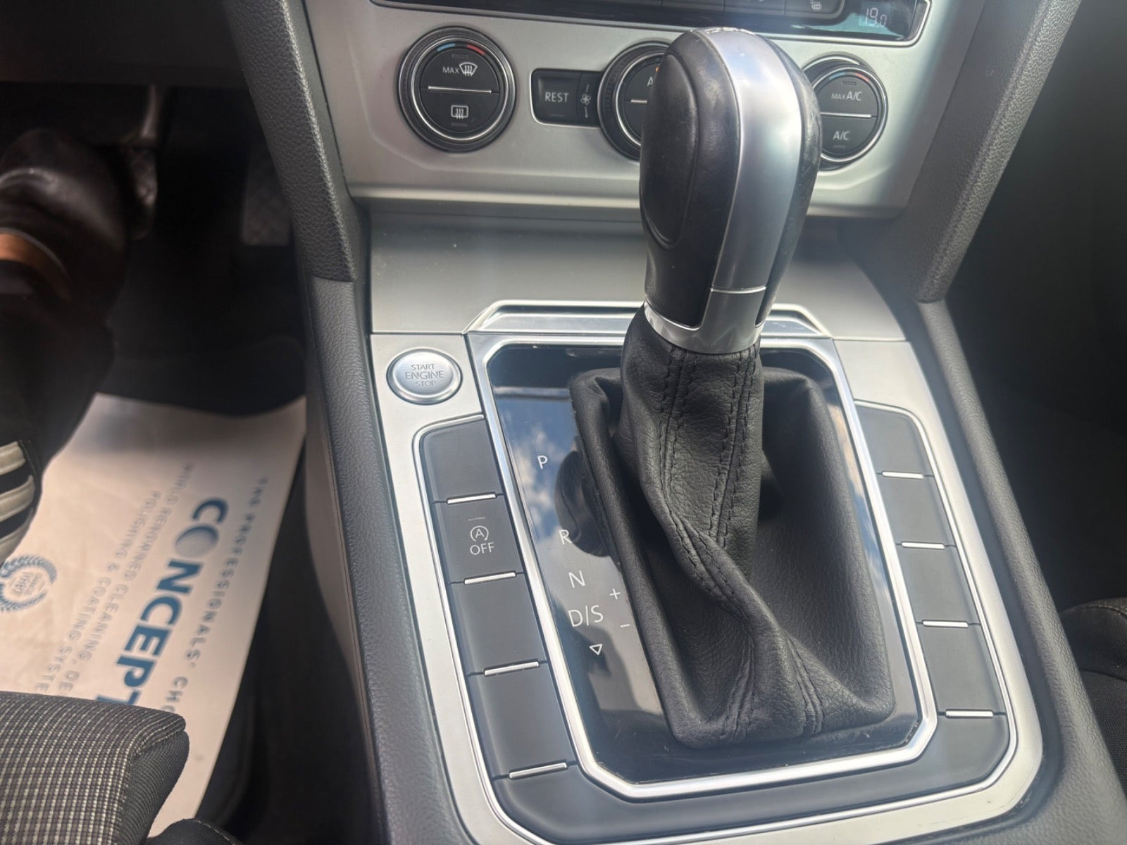 Sort VW Passat fra 2018