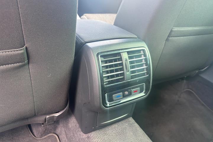 Sort VW Passat fra 2018