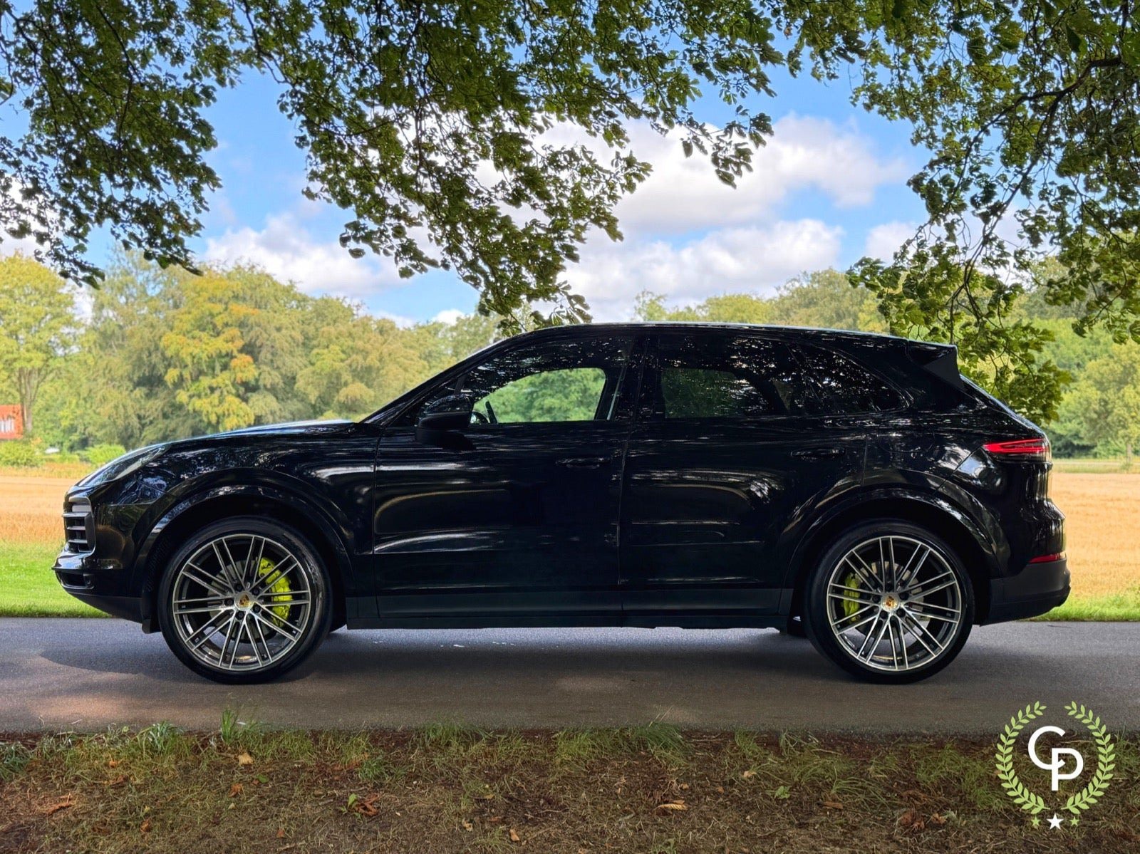 Sort Porsche Cayenne fra 2019