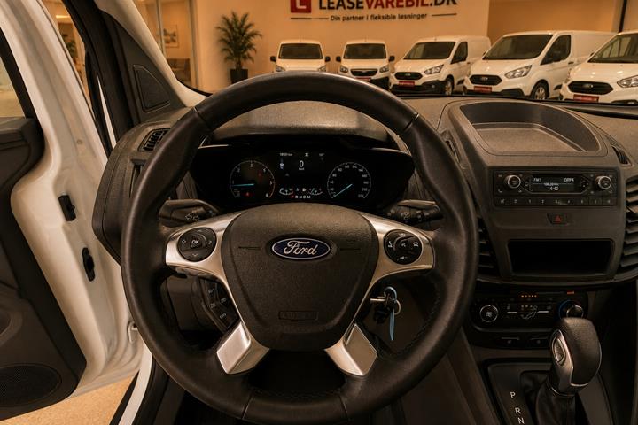 Hvid Ford Transit Connect fra 2020