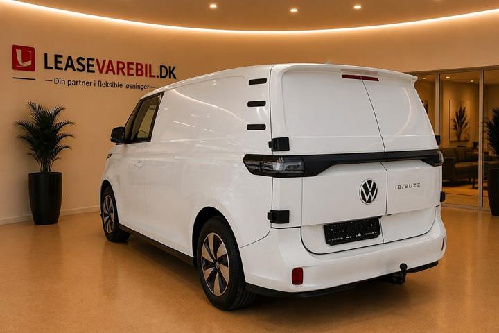Hvid VW ID.Buzz fra 2023