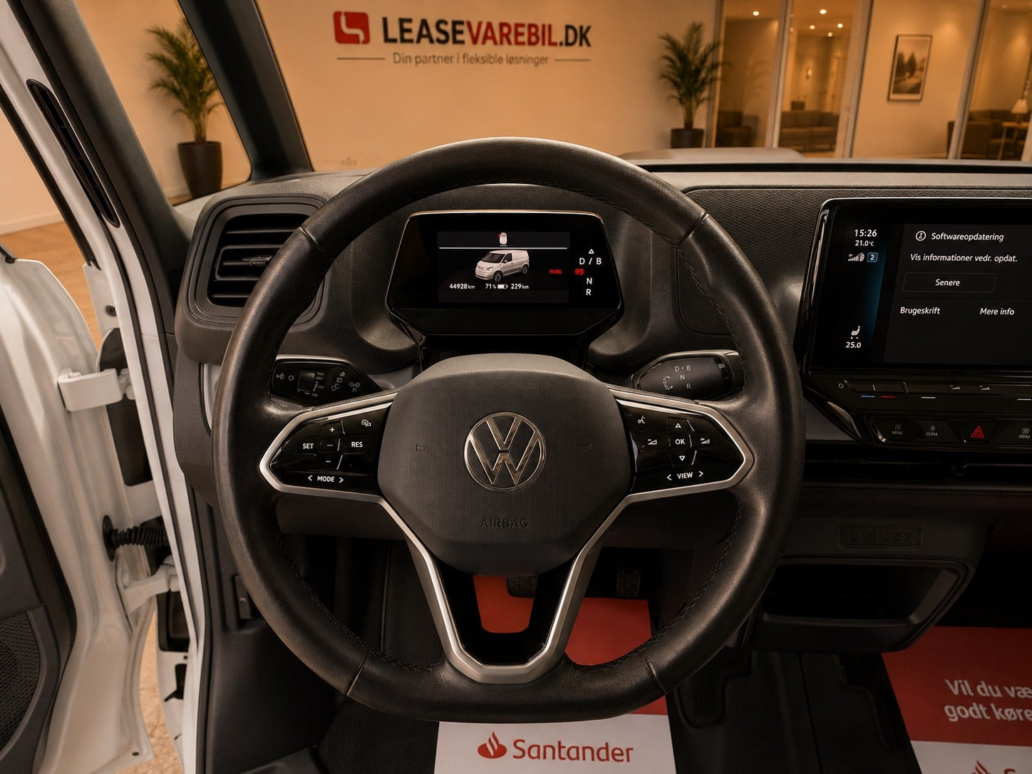 Hvid VW ID.Buzz fra 2023