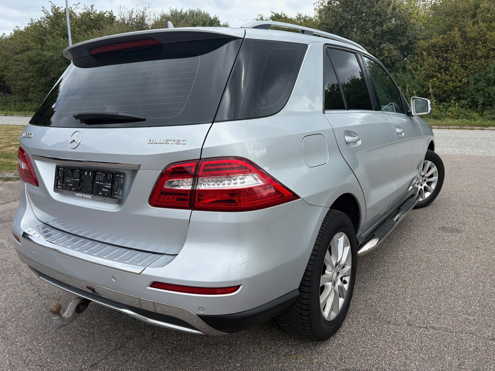 Sølv Mercedes ML350 fra 2013