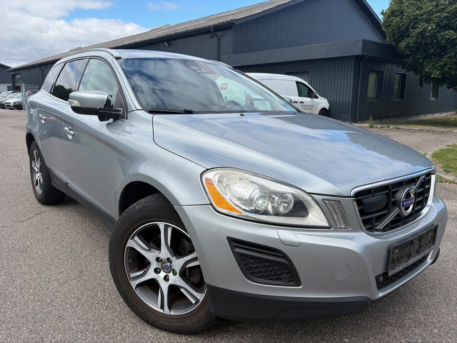 Volvo XC60 2,4 D5 215 Summum aut. AWD Van