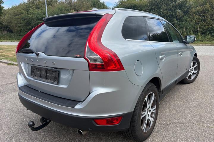 Sølv Volvo XC60 fra 2013
