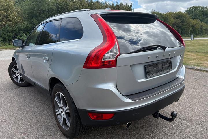 Sølv Volvo XC60 fra 2013