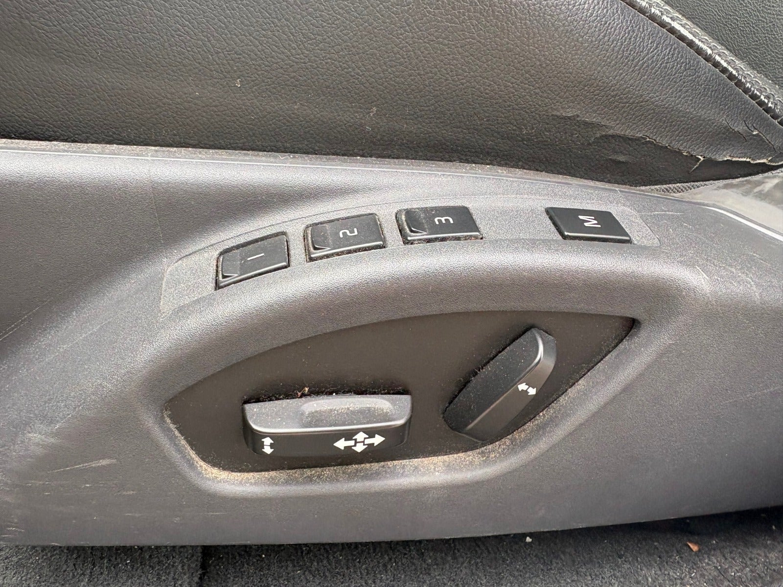 Sølv Volvo XC60 fra 2013
