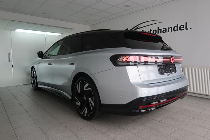 Sølv VW ID.7 fra 2026