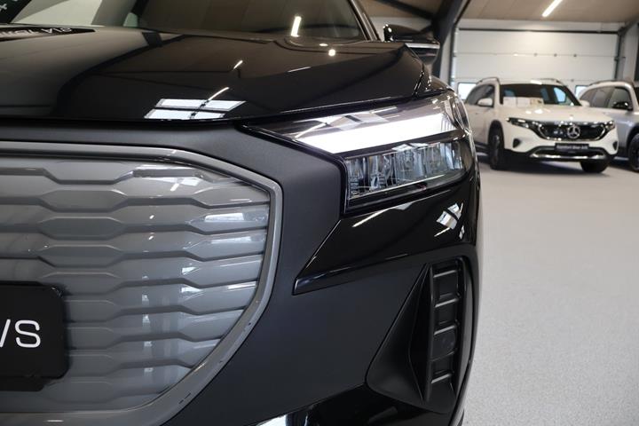 Sort Audi Q4 e-tron fra 2024