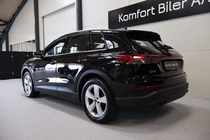 Sort Audi Q4 e-tron fra 2024