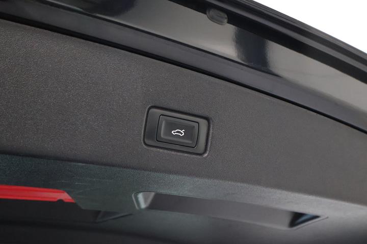 Sort Audi Q4 e-tron fra 2024