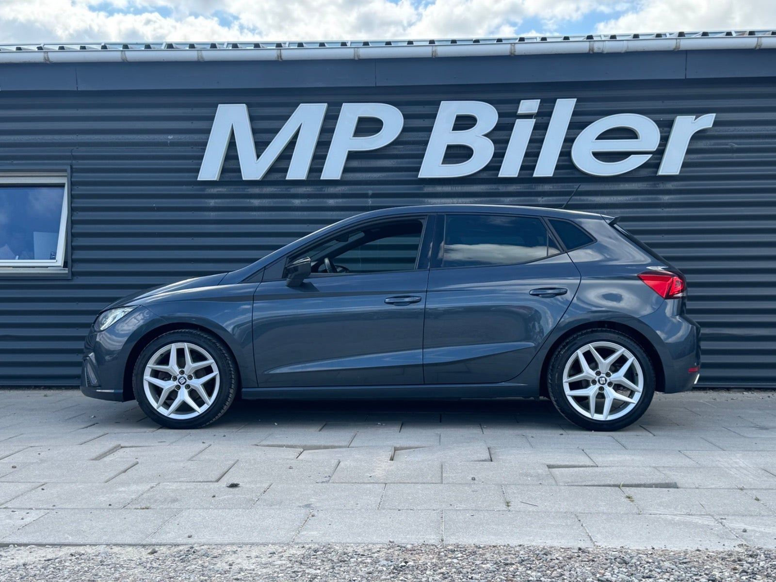 Grå Seat Ibiza fra 2020