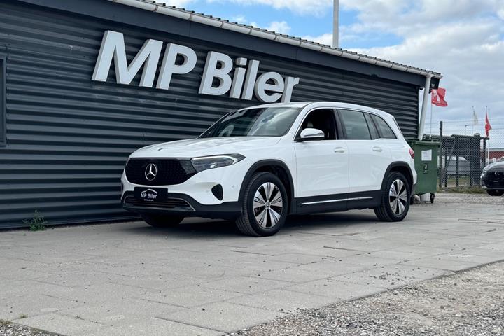 Hvid Mercedes EQB250+ fra 2024