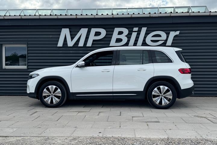 Hvid Mercedes EQB250+ fra 2024