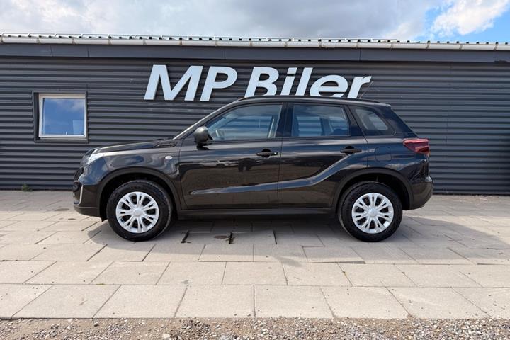 Sort Suzuki Vitara fra 2024