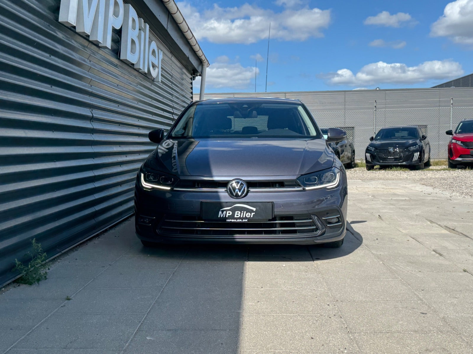 Grå VW Polo fra 2022