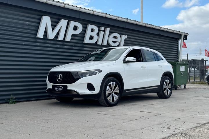 Hvid Mercedes EQA250+ fra 2024