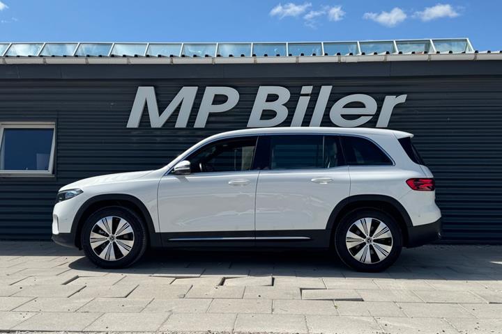 Hvid Mercedes EQB250+ fra 2024