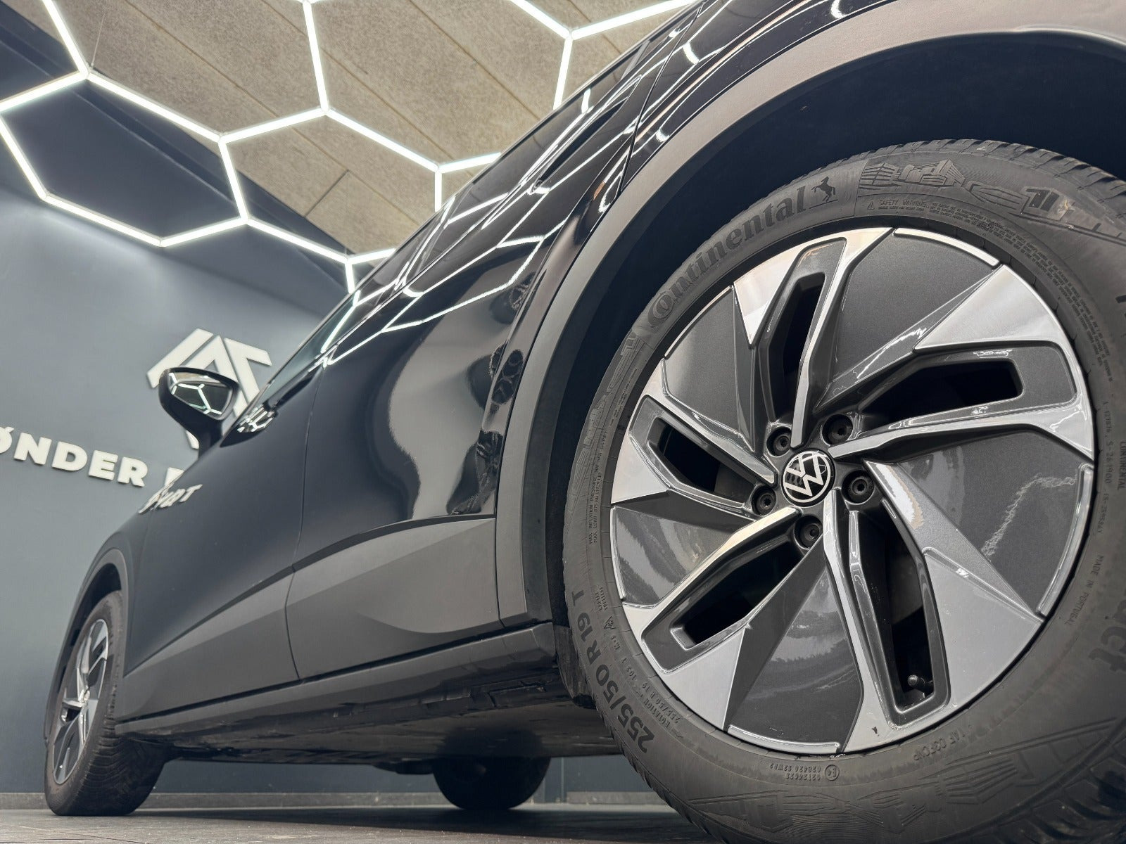 Sort VW ID.4 fra 2023