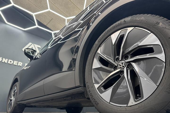 Sort VW ID.4 fra 2023