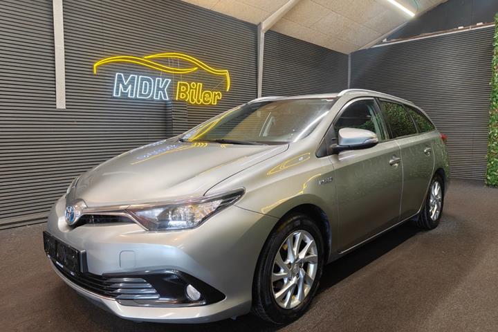 undefined Toyota Auris fra 2015