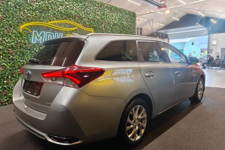 undefined Toyota Auris fra 2015