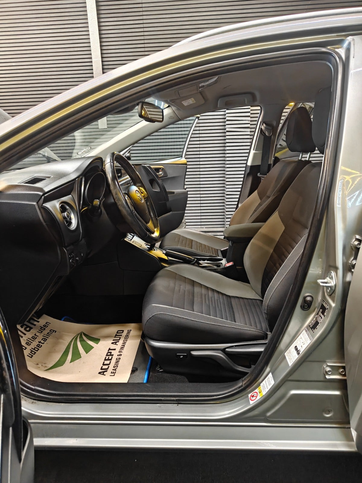 undefined Toyota Auris fra 2015