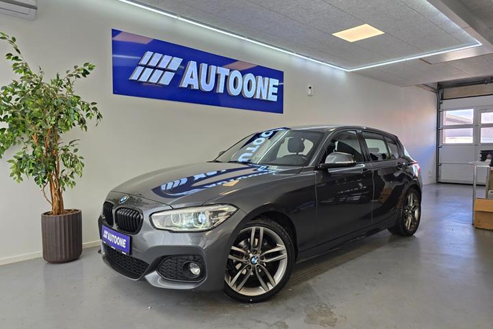 Grå BMW 118d fra 2019