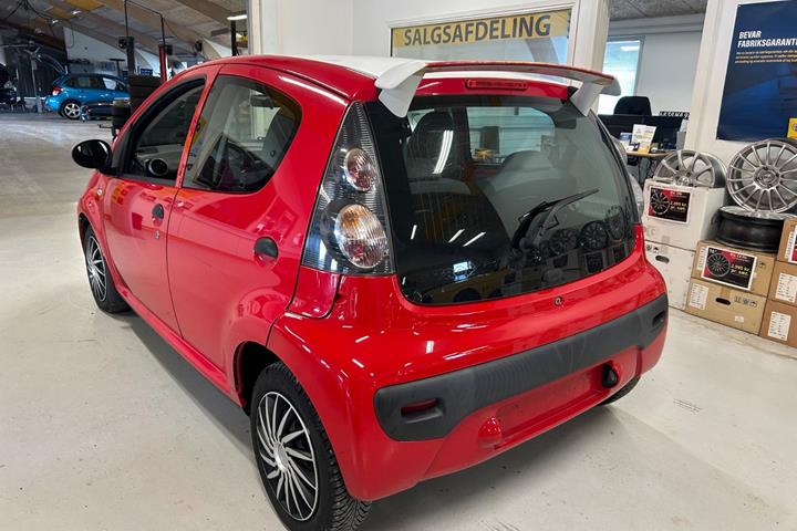Rød Citroën C1 fra 2006