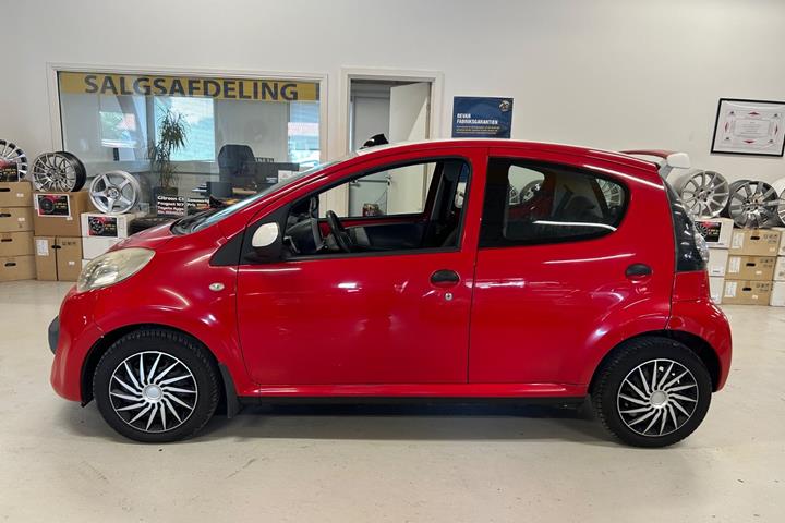 Rød Citroën C1 fra 2006