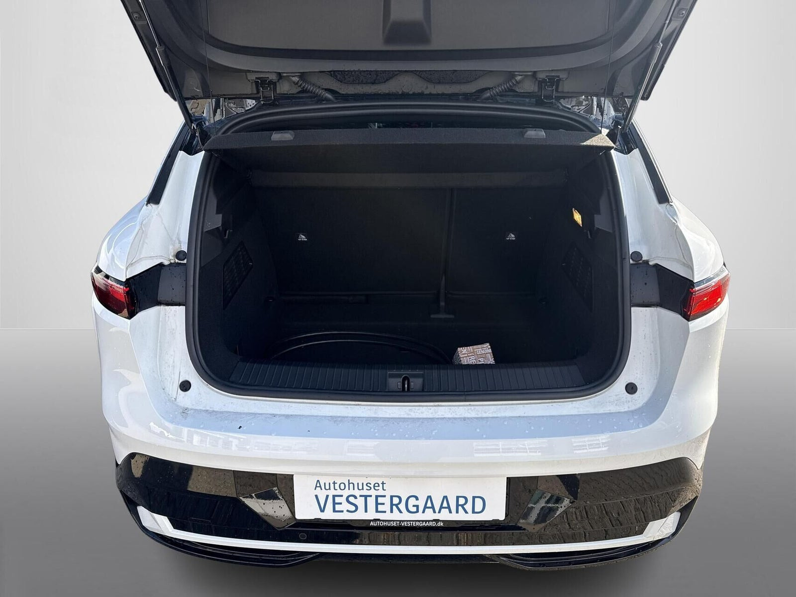 Hvid Renault Megane E-Tech fra 2023
