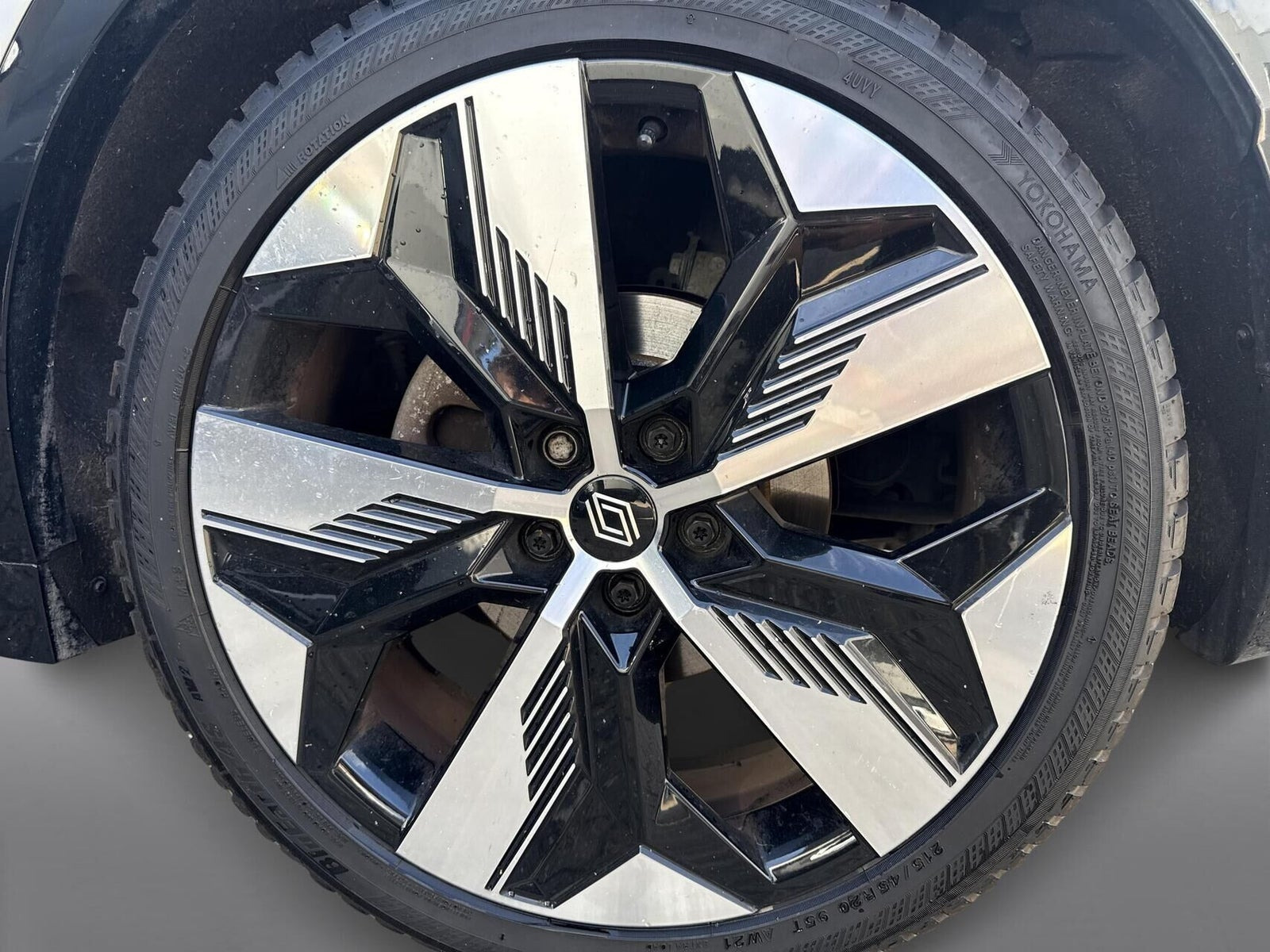 Hvid Renault Megane E-Tech fra 2023