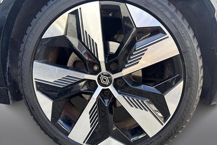 Hvid Renault Megane E-Tech fra 2023