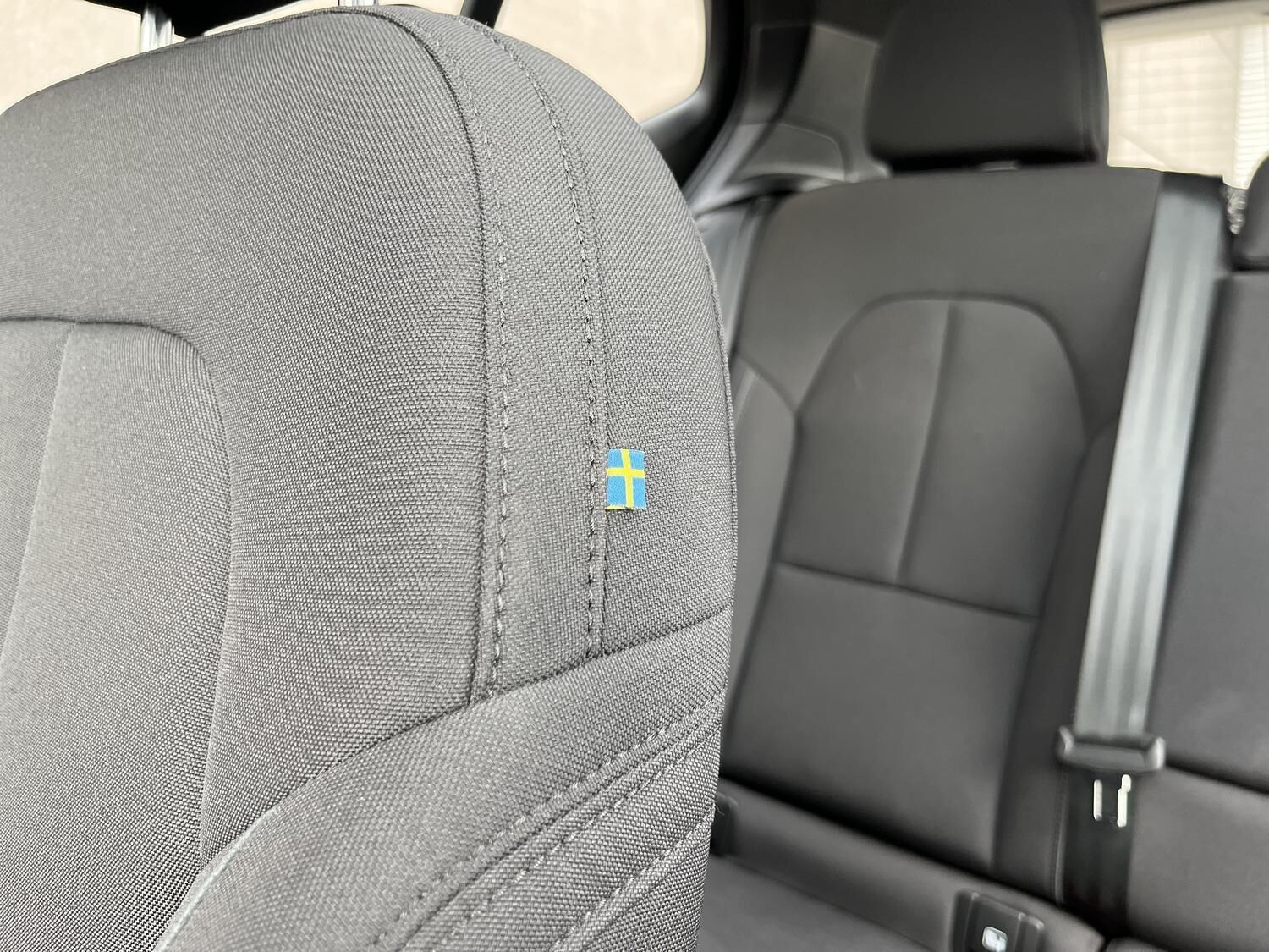 Sølv Volvo XC40 fra 2024