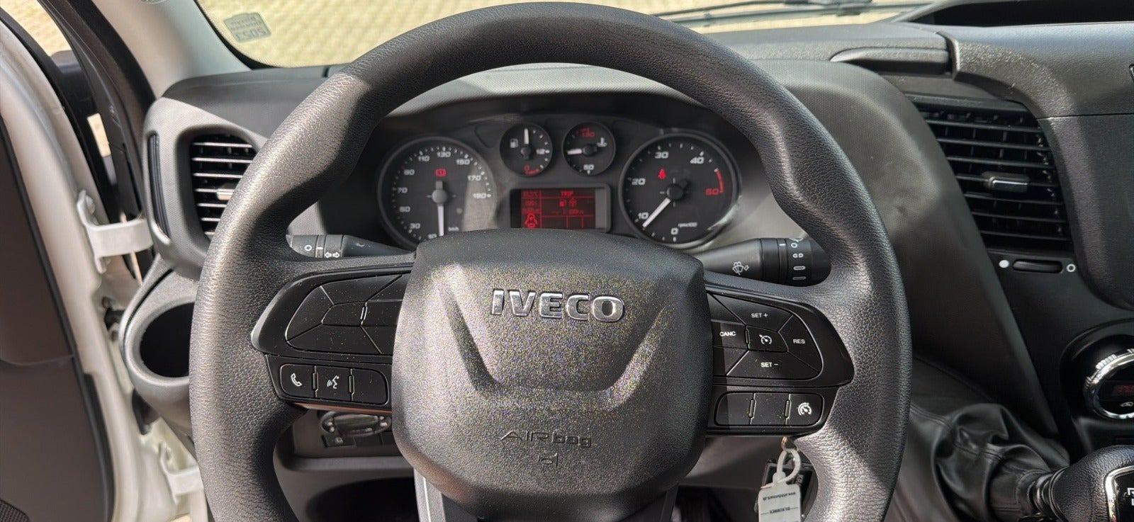 Hvid Iveco Daily fra 2021