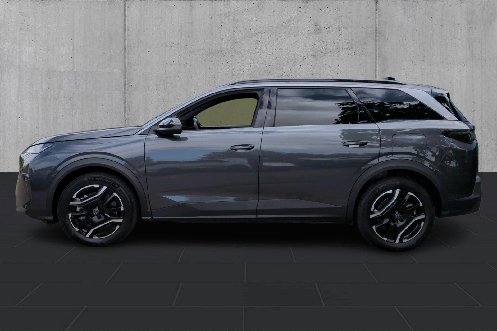 undefined Peugeot e-5008 fra 2025