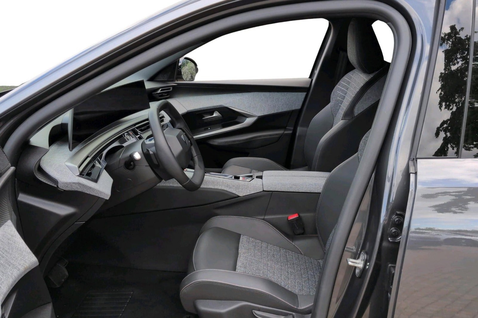 undefined Peugeot e-5008 fra 2025