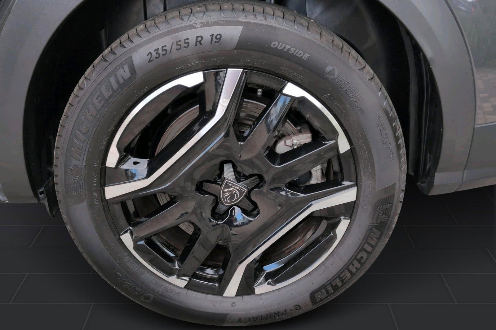 undefined Peugeot e-5008 fra 2025