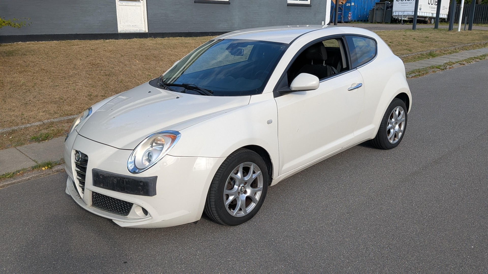 Hvid Alfa Romeo MiTo fra 2011