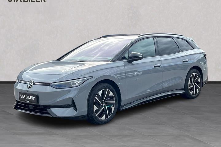 Grå VW ID.7 fra 2026 set udefra