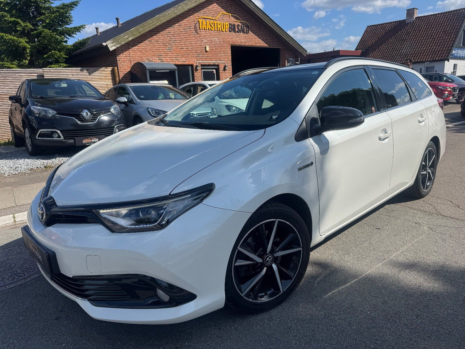 Toyota Auris 1,8 Hybrid H2 Comfort Touring Sports CVT